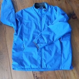Men's Columbia Hooded Nylon Windbreaker Jacket Omni-Shied Packable Size Lg. Blue